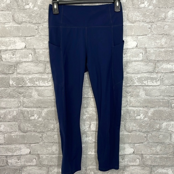 Fabletics Navy Purelux Cropped Leggings - Picture 1 of 6